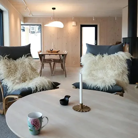 Mountain With View At 別荘 Bjorli