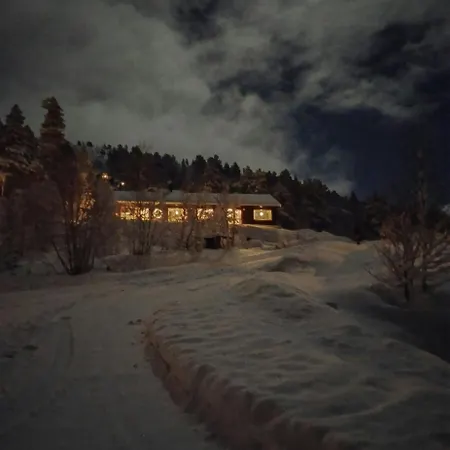 Mountain With View At 別荘